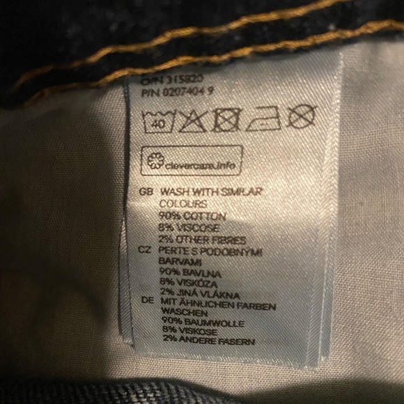 🔥New size 10 skinny low waisted jean shorts by H&M - Picture 6 of 8